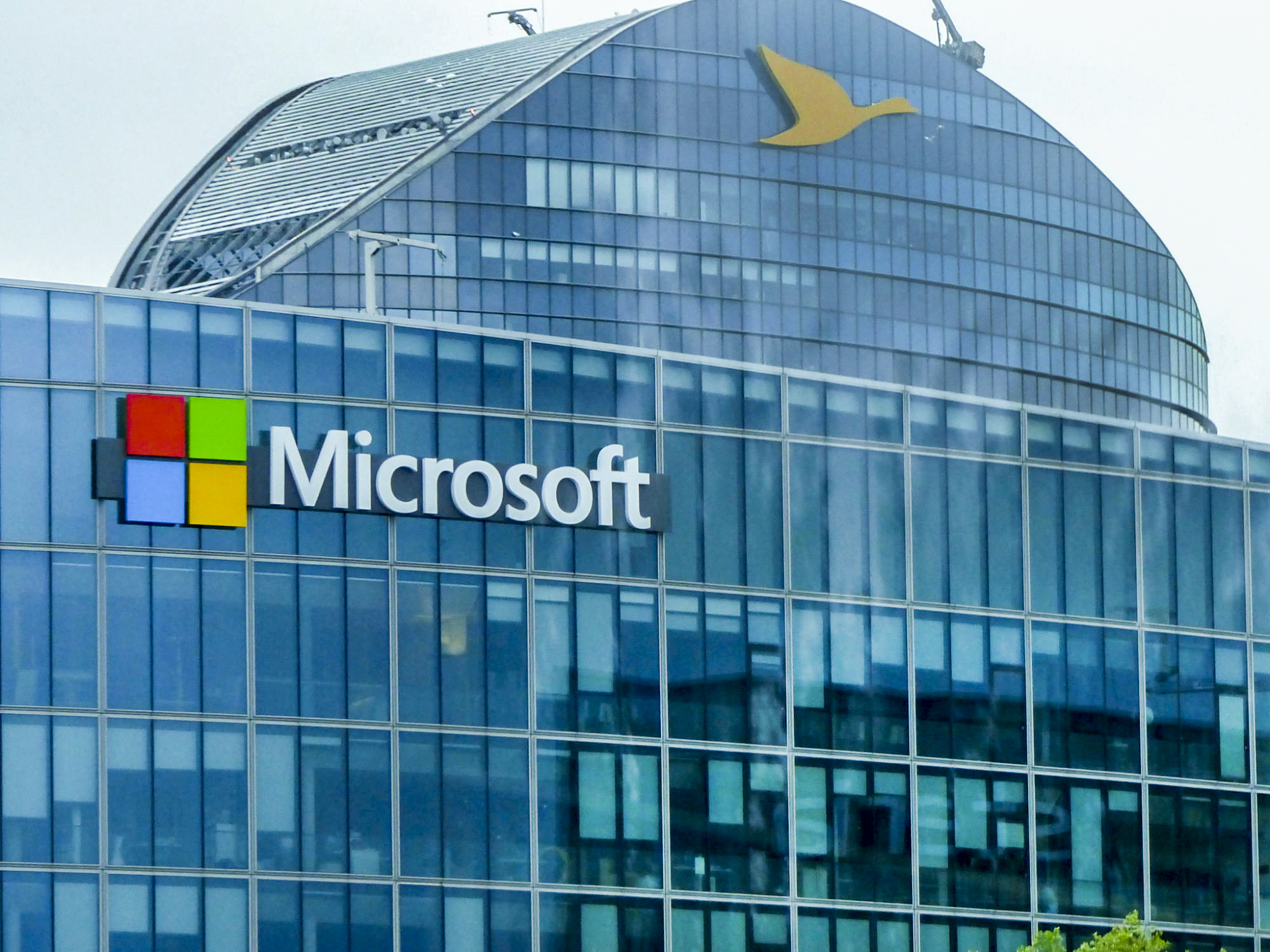 Microsoft invertirá millones para ganar la atención de desarrolladores