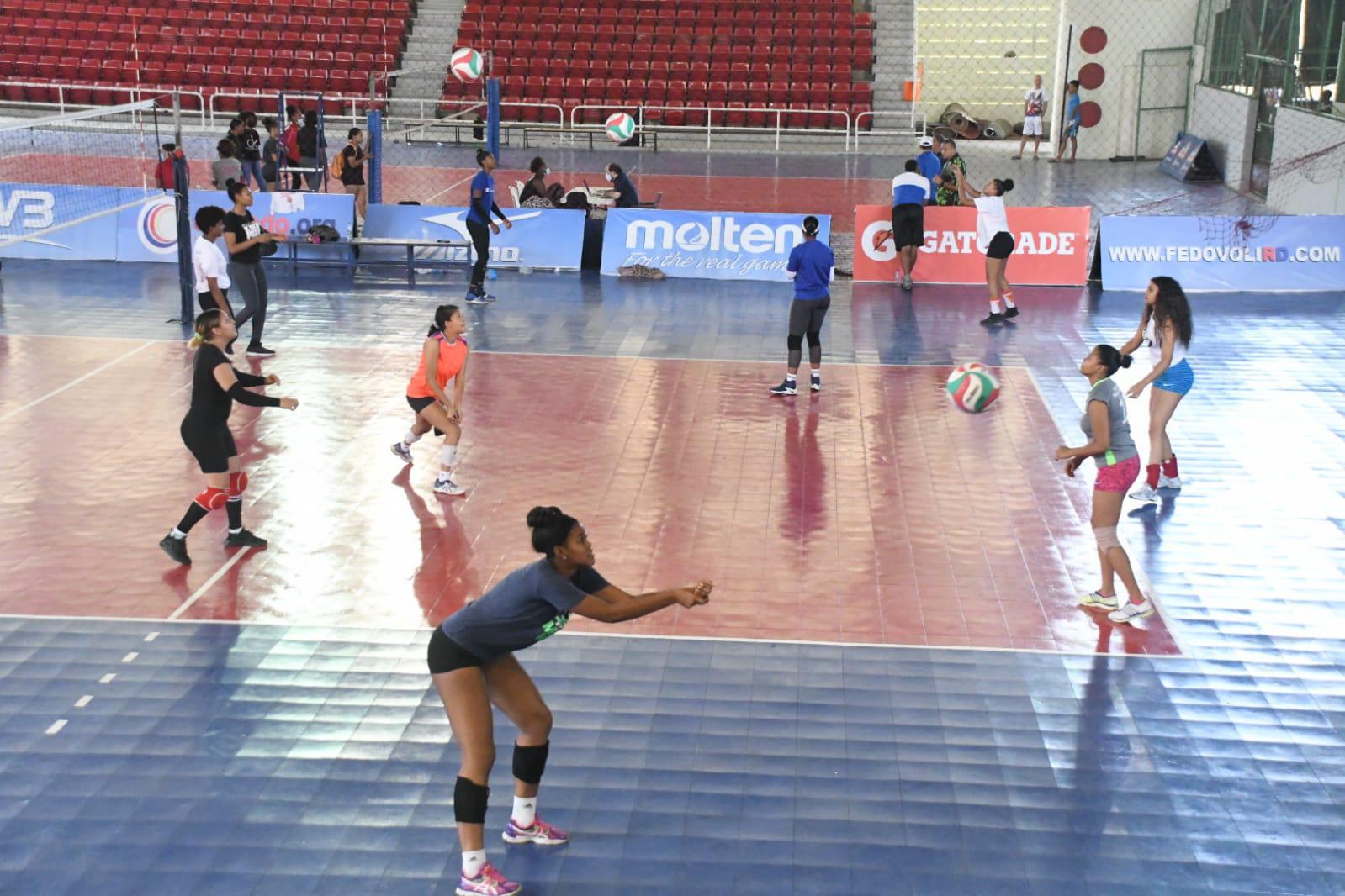 El Guerrera Voleibol Club realizó un try-out donde observó jugadoras para el equipo superior. La observación fue en el Pabellón de Voleibol del Centro Olímpico Juan Pablo Duarte. (Prensa/Guerreras)