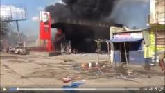 Captura de pantalla de un vídeo hecho por un transeúnte del lugar de la explosión, publicado en la página de Facebook del periódico Le Nouvelliste