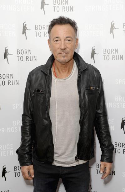 Springsteen busca en la literatura una “honestidad” que no alcanza la música