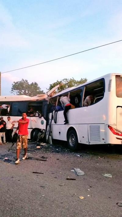 Al menos ocho muertos en accidente de tránsito en carretera Verón-Higüey