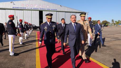 El presidente Danilo Medina saldrá este jueves hacia El Salvador