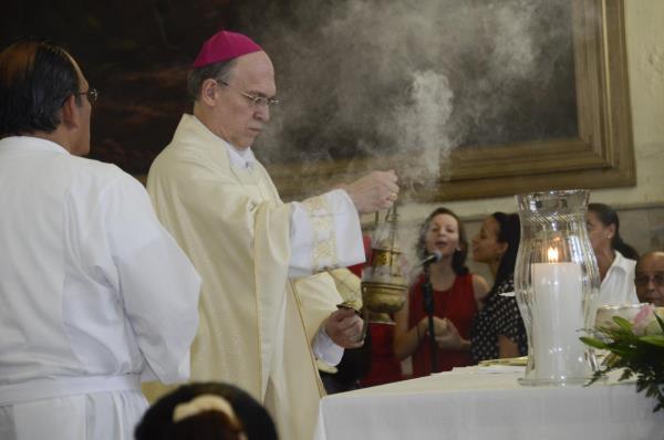 Obispo auxiliar dice quieren imponer a los dominicanos la homosexualidad y el aborto