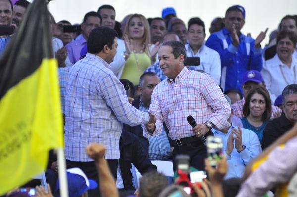 El presidente Medina encabeza proclamación de candidatura de Euclides Sánchez a senador