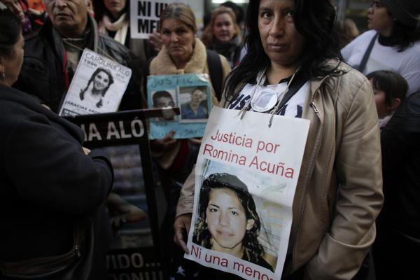 Argentinas se manifiestan por violencia contra las mujeres