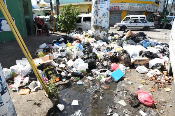 En Santo Domingo Este no acataron llamado a paro; pero hay mucha basura
