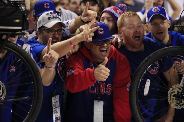 Los fanáticos de los Cubs ven hecho realidad su sueño de ser campeón