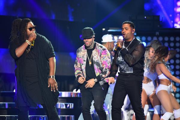 Enrique Iglesias, Nicky Jam y Juan Gabriel arrasan con los Billboard latinos 