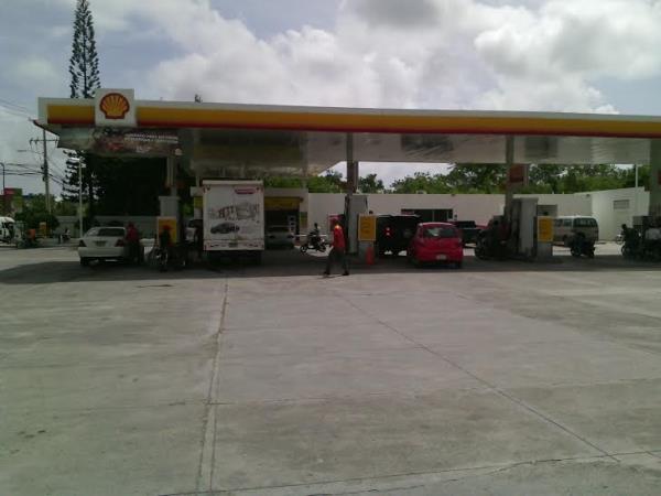 Roban un millón 400 mil pesos en estación de gasolina de Amable Aristy en Punta Cana