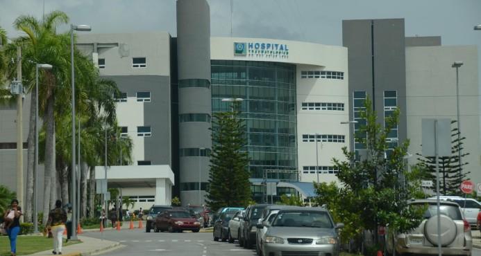 La menor baleada se encuentra hospitalizada en el Hospital Traumatológico Dr. Ney Arias Lora. 