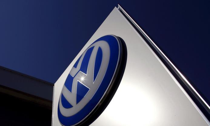 VW aún enfrenta multas civiles y criminales en los Estados Unidos, y demandas de accionistas en el extranjero. 