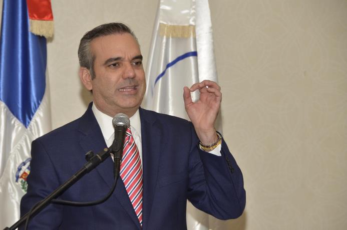 Luis Abinader, candidato presidencial del PRM.