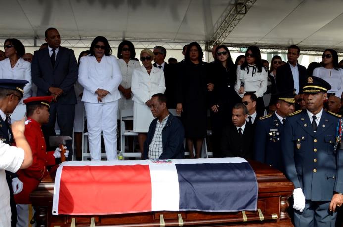 Honras a Juan de los Santos en el Ayuntamiento de Santo Domingo Este. 