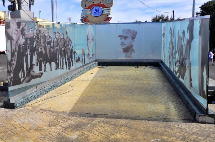 Mural en honor a los combatientes de la Batalla del Hotel Matum