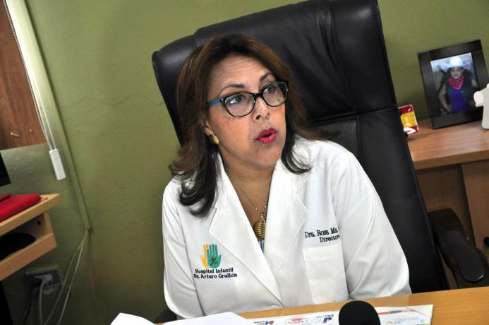 La doctora Rosa María Morel, directora del Hospital Arturo Grullón.