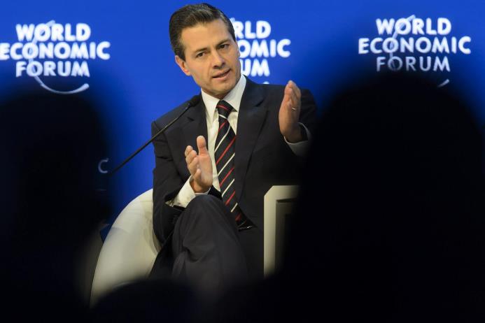 DAVOS (Suiza). El presidente mexicano, Enrique Peña Nieto, participa en una mesa redonda en el ámbito de la cuadrigésimo sexta edición del Foro Económico Mundial. 