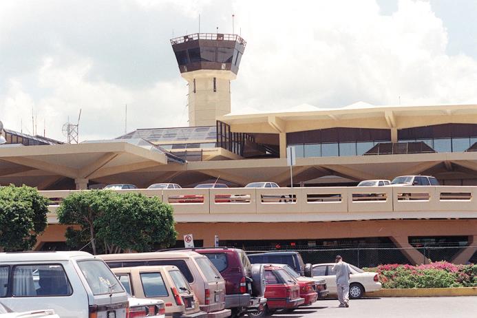 Aerodom informa que emitirá boletines sobre incidentes en aeropuertos por el paso de “Erika”