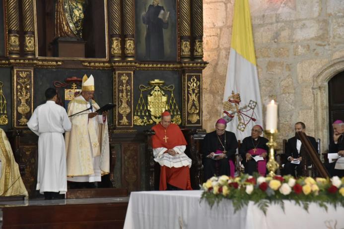 Monseñor Ozoria durante su alocución como nuevo arzobispo metropolitano de Santo Domingo.
