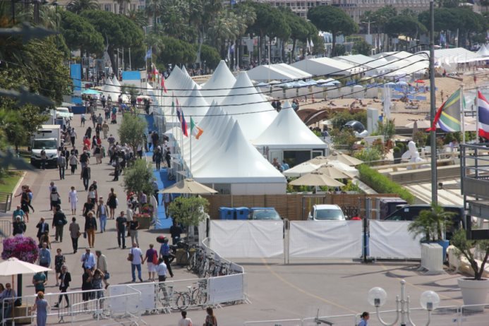 Vista de los pabellones del Marche du film en Cannes