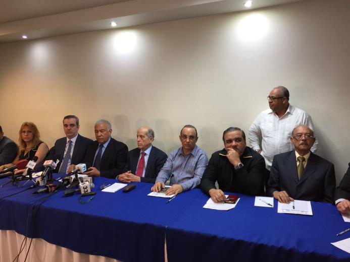 La rueda de prensa que ofreció el Bloque de Partidos de Oposición en la que rechazó las personas propuestas para formar la Junta Central Electoral 