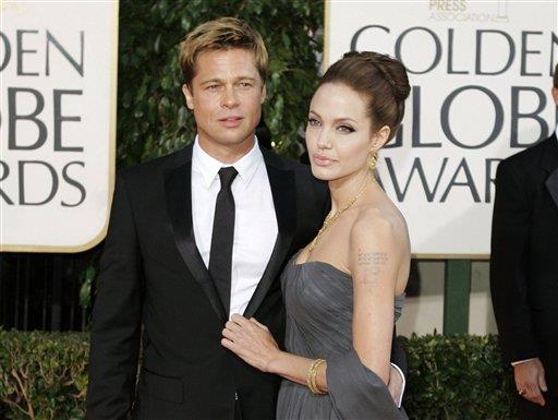 Fotografía de archivo del 15 de enero de 2007 de Brad Pitt y la actriz Angelina Jolie en la ceremonia de la 64ta entrega anual de los Golden Globe.