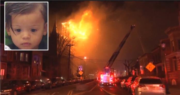 Vista del incendio ocurrido en Union City (Nueva Jersey), donde pereció el niño Eddy González. 