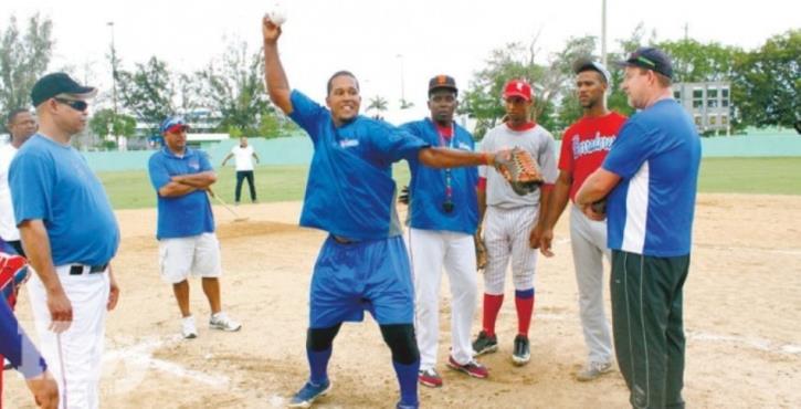 La presencia de entrenadores de Canadá marcó un proceso enseñanza-aprendizaje en el softbol dominicano.