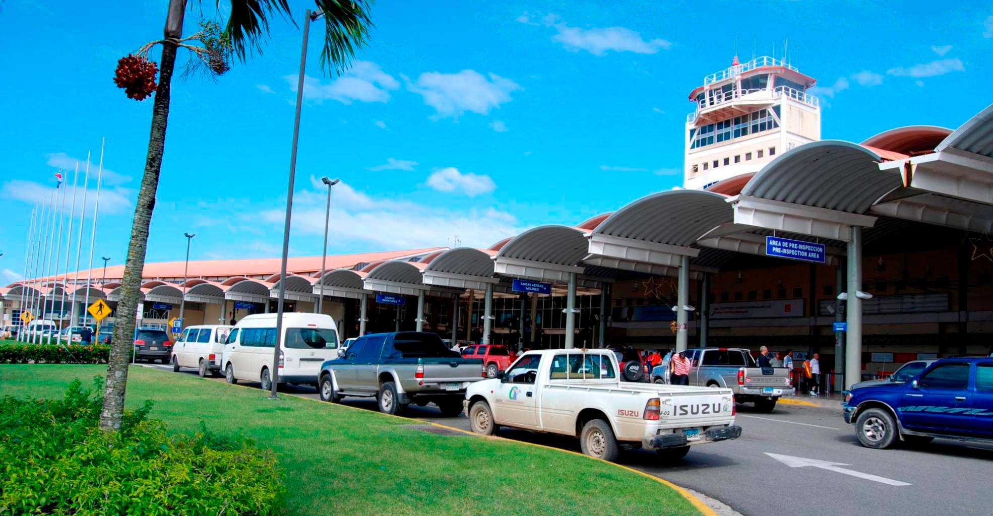 Falsa alarma de bomba afecta operaciones del aeropuerto del Cibao