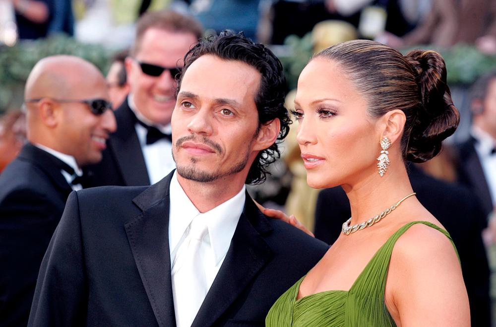 Marc Anthony records a recording of Jennifer Lopez and a todos