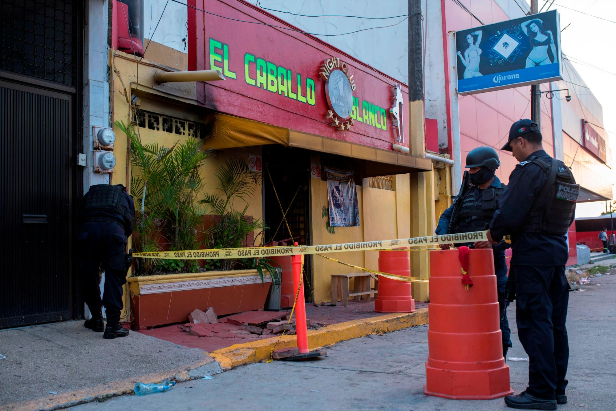 Resultado de imagen para Imagen Sube a 25 cifra de muertos en la masacre de bar nocturno del este de MÃ©xico