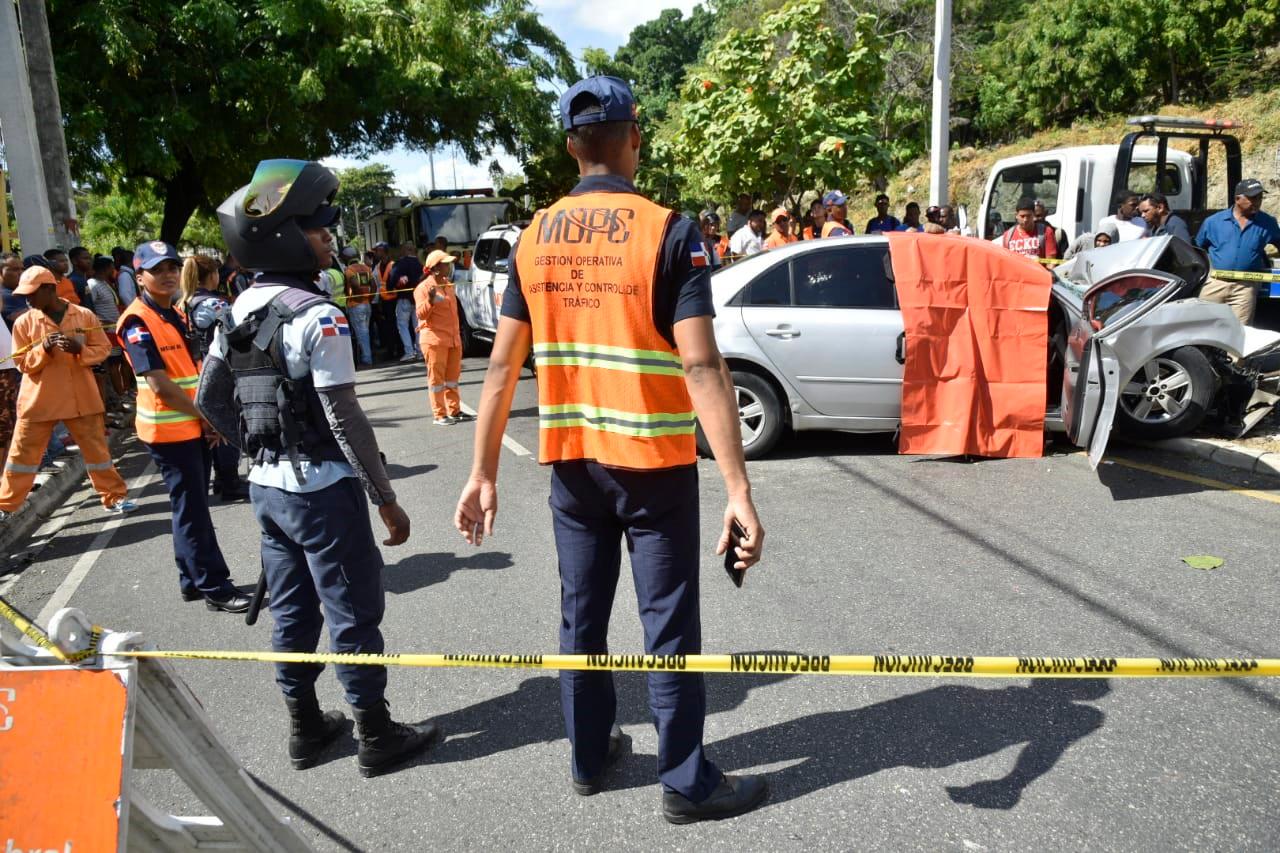 Identifican jóvenes muertos en el accidente de la avenida Cayetano Germosén - Diario Libre