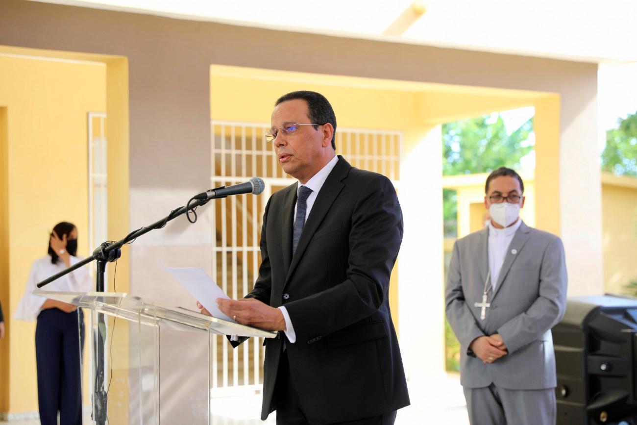 Presidente Medina inaugura 19 centros educativos y tres estancias infantiles 