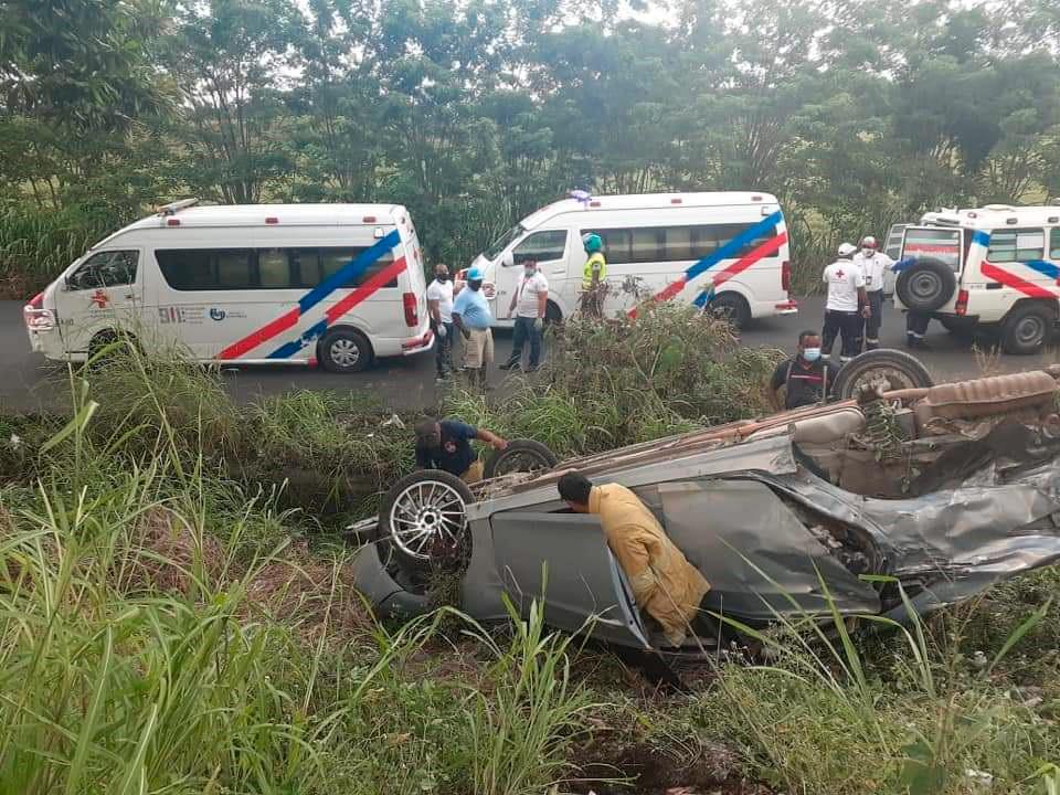 $!Varios muertos en accidente de tránsito en la carretera Mella