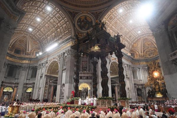 Las injusticias que ven “crucificada la dignidad” de las personas, según el papa Francisco 