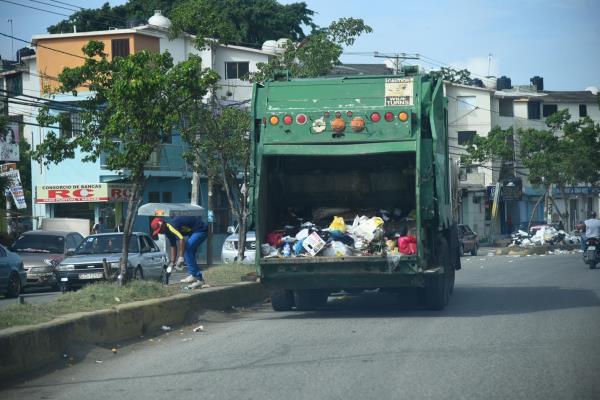 Santiago presenta menos cúmulo de basura en la gestión del nuevo alcalde