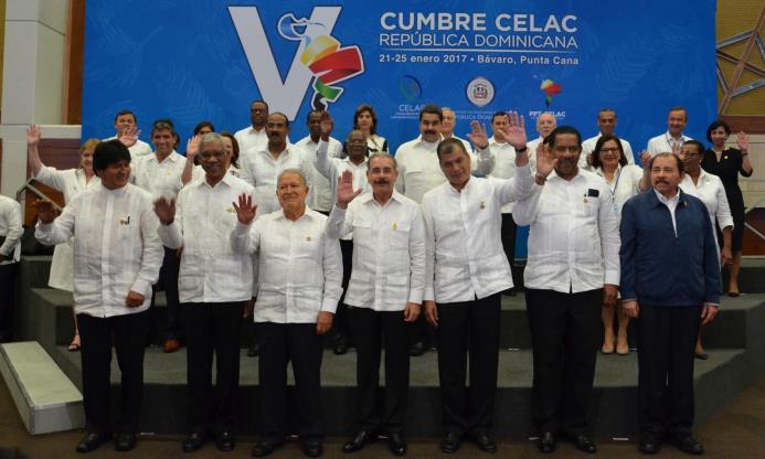 Los jefes de Estado que asistieron a la V Cumbre de la Comunidad de Estados Latinoamericanos y Caribeños (Celac) en Bávaro, Punta Cana, en República Dominicana.
