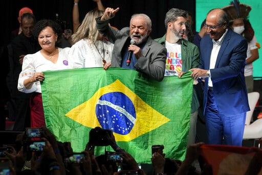 Confirman a Lula da Silva como candidato presidencial en Brasil