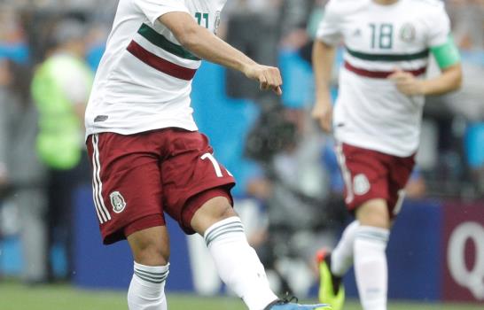 México gana 2-1 a Corea del Sur y se acerca a los octavos
