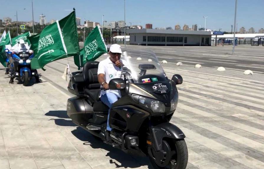 Saudíes recorren 3.500 km en moto para llegar al Mundial