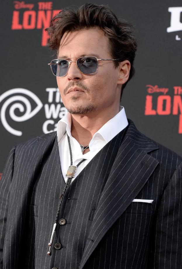Johnny Depp demandado por supuesta agresión 