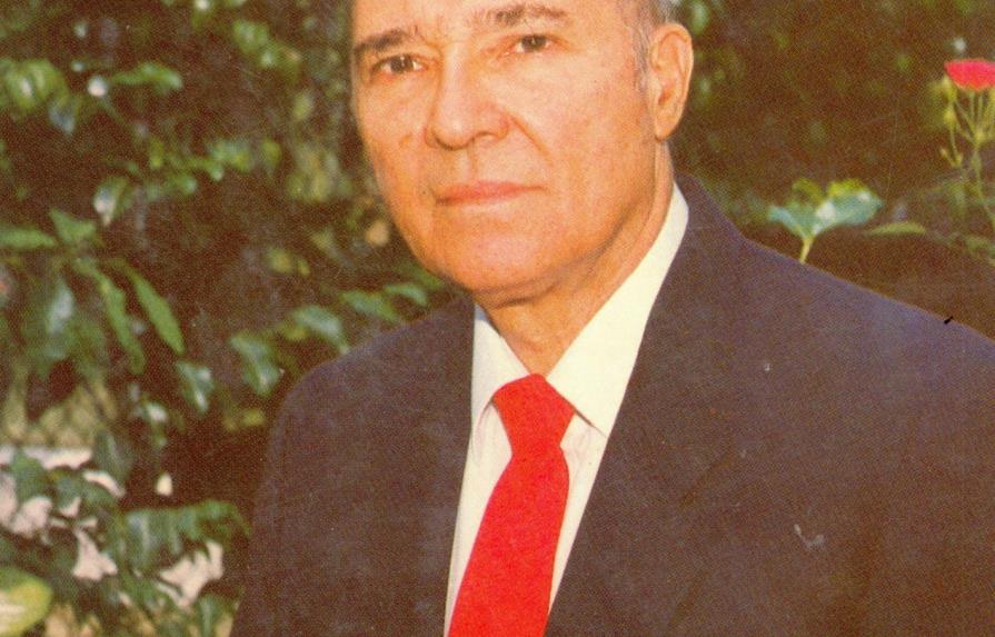  Fallece el abogado y reconocido poeta Lupo Hernández Rueda