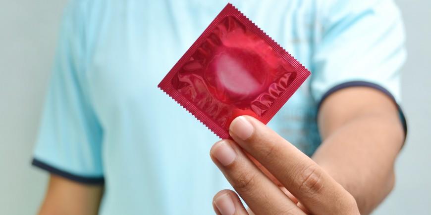 Farmacias del Pueblo venderán condones para contribuir a reducción de embarazos no deseados