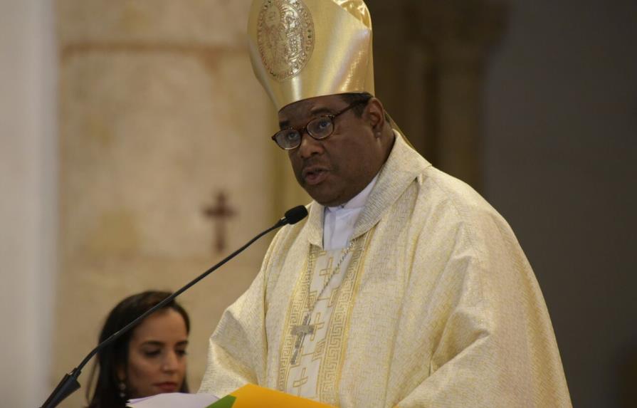 Obispo advierte Constitución no puede ser modificada por caprichos ni intereses políticos