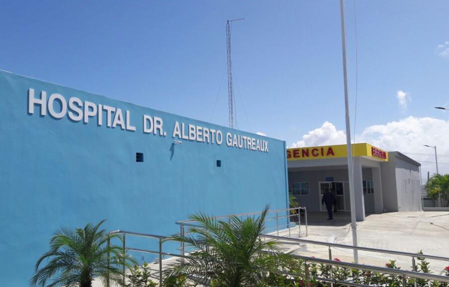 Presidente Medina inaugura hospital municipal de Sánchez, Samaná