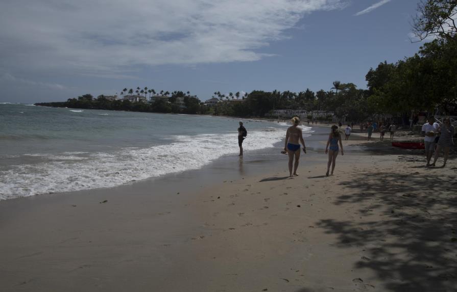 Puertoplateños temen que siga la privatización  de sus playas
