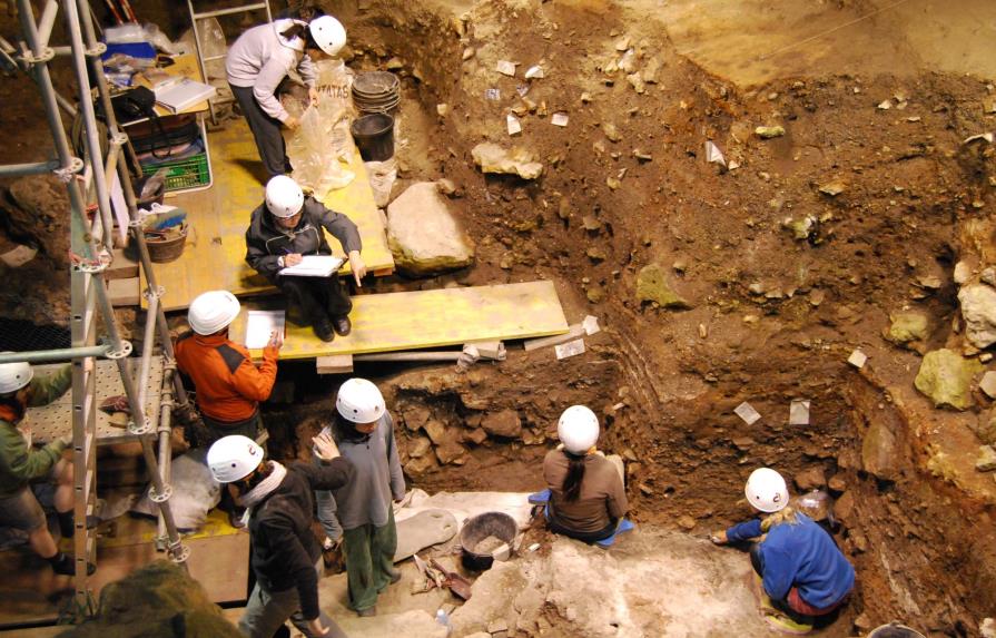 Estudio pone en duda rituales funerarios en yacimientos Atapuerca y Dinaledi