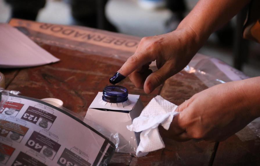 Cierran los colegios electorales en Paraguay, donde hoy se elige presidente