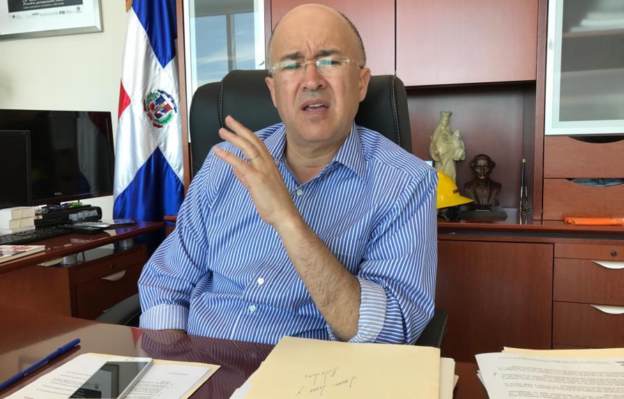Domínguez Brito rumbo a la carrera presidencial del PLD; renunciaría hoy como ministro 