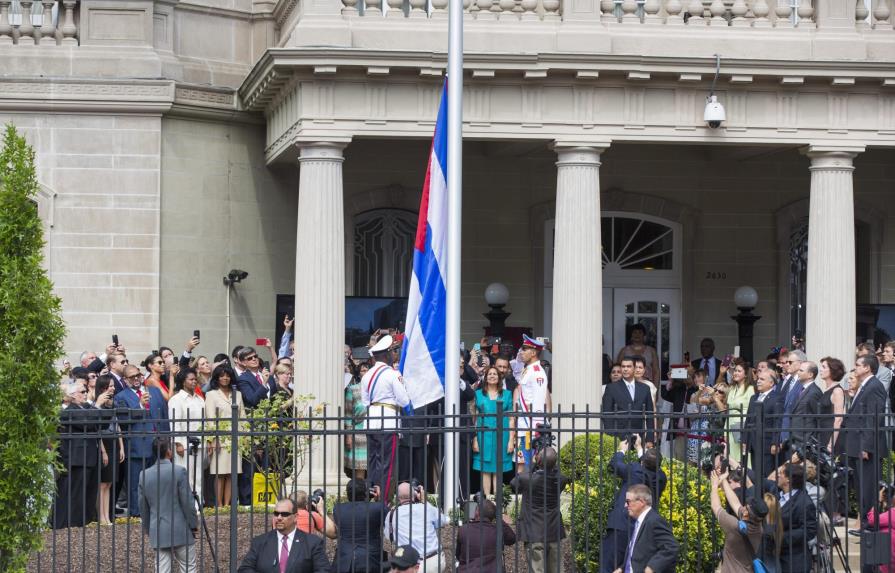 Cuba reabre embajada en Estados Unidos tras 54 años de Guerra Fría y hostilidad