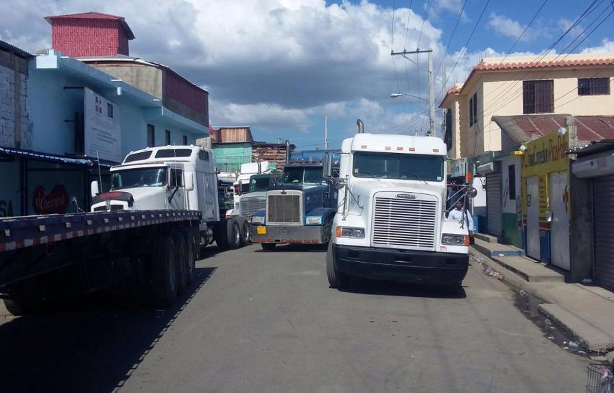 Paro de transportistas en frontera domínico-haitiana cumple 26 días 